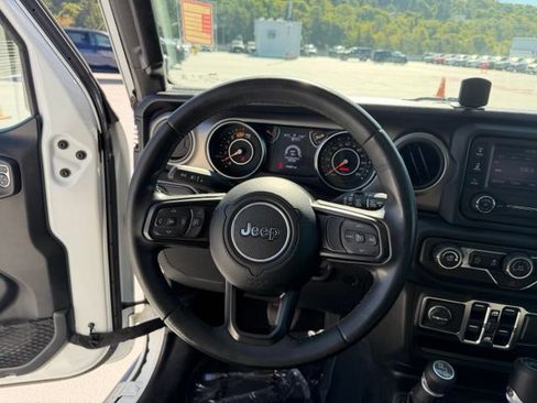 Used 2020 Jeep Wrangler Unlimited Sport S AWD/4WD image 13