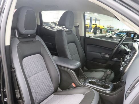 Used 2019 Chevrolet Colorado Z71 AWD/4WD image 25