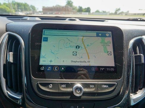 Used 2023 Chevrolet Equinox RS AWD/4WD image 28
