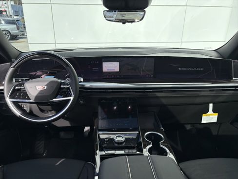New 2026 Cadillac Escalade Luxury image 22