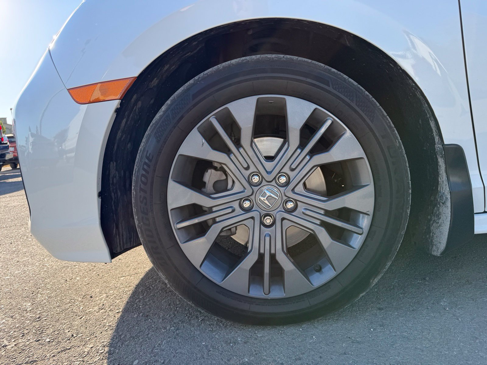 Used 2025 Honda Odyssey Touring image 9