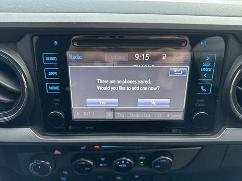 Used 2017 Toyota Tacoma TRD Off-Road image 21