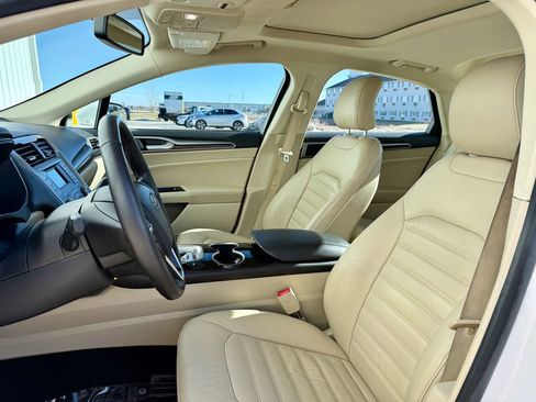 Used 2016 Ford Fusion SE w/ Equipment Group 202A image 10