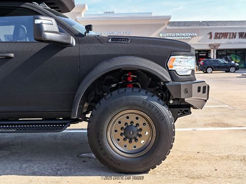 Used 2024 RAM 5500 4x4 Crew Cab image 11