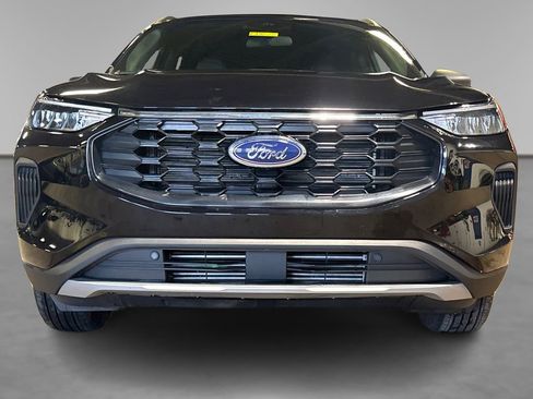 Certified 2025 Ford Escape ST-Line AWD/4WD image 10
