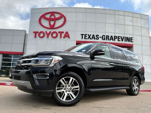 Used 2024 Ford Expedition Max Limited AWD/4WD image 2