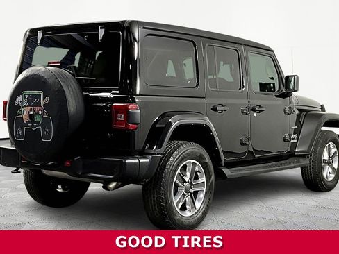 Used 2022 Jeep Wrangler Unlimited Sahara w/ Cold Weather Group AWD/4WD image 6