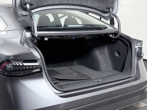 Certified 2026 Nissan Sentra SV w/ SV Convenience Package FWD image 33
