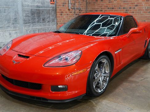 Used 2013 Chevrolet Corvette Grand Sport w/ 2LT Preferred Equipment Group RWD image 23