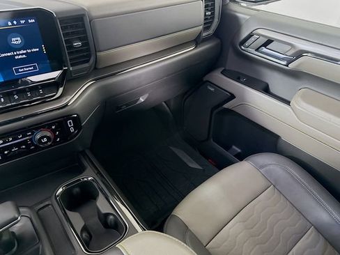 Used 2023 Chevrolet Silverado 1500 ZR2 w/ Technology Package image 26