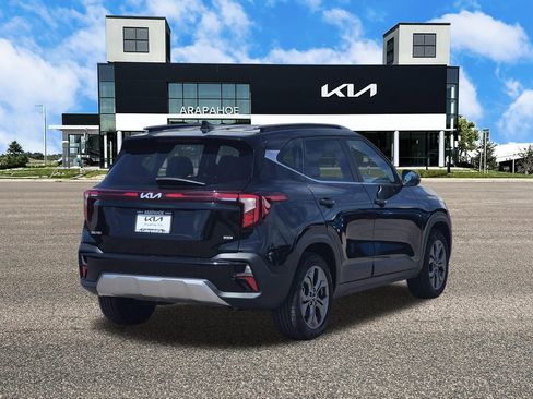 Used 2024 Kia Seltos S AWD/4WD image 6
