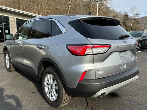 Used 2022 Ford Escape SE w/ Cold Weather Package AWD/4WD image 4