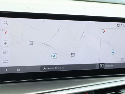 Used 2025 Kia Sorento S image 14