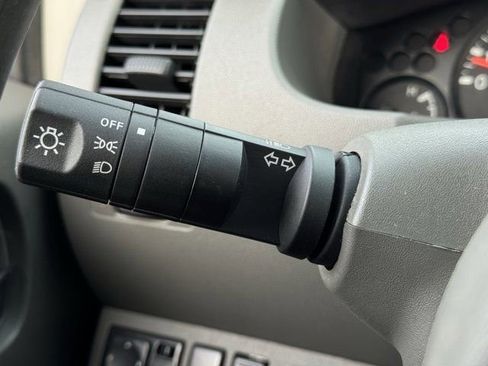 Used 2019 Nissan Frontier SV image 23