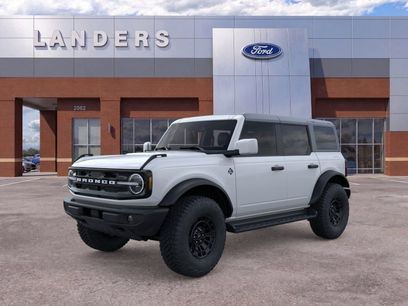 New 2026 Ford Bronco Outer Banks w/ Sasquatch Package
