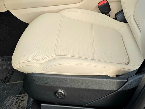 New 2026 Mercedes-Benz GLC 300 4MATIC image 18