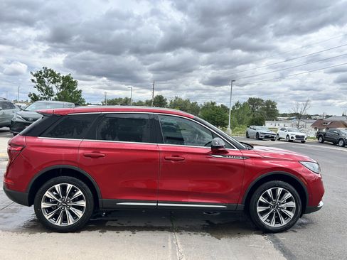 Used 2022 Lincoln Aviator Reserve w/ Equipment Group 201A RWD image 6
