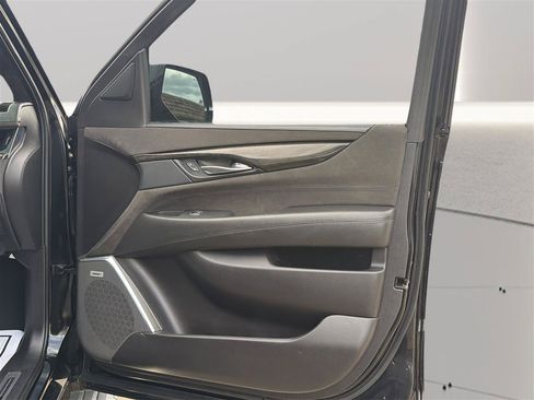 Used 2017 Cadillac Escalade Platinum AWD/4WD image 20