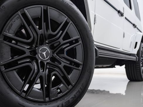 Used 2025 Mercedes-Benz G 580 w/ EQ Technology image 5
