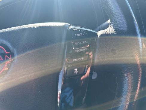 Used 2022 Nissan Frontier PRO-4X w/ Pro-4X Premium Package image 38