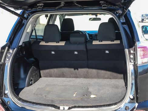Used 2016 Toyota RAV4 XLE image 25