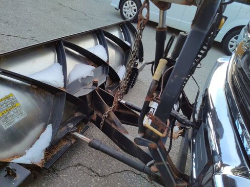 Used 2015 Chevrolet Silverado 2500 LT w/ LT Convenience Package image 27