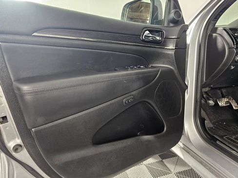 Used 2019 Jeep Grand Cherokee High Altitude image 18