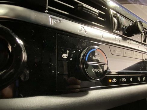 New 2026 Nissan Pathfinder SL FWD image 20