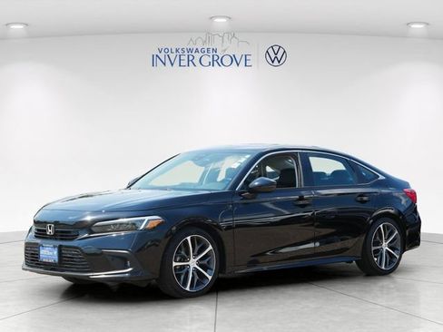 Used 2022 Honda Civic Touring image 3
