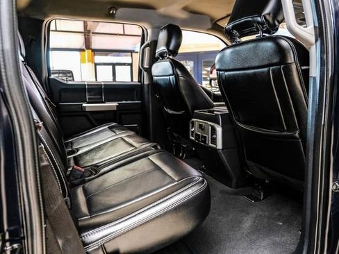 Used 2021 Ford F250 Lariat w/ Chrome Package image 28