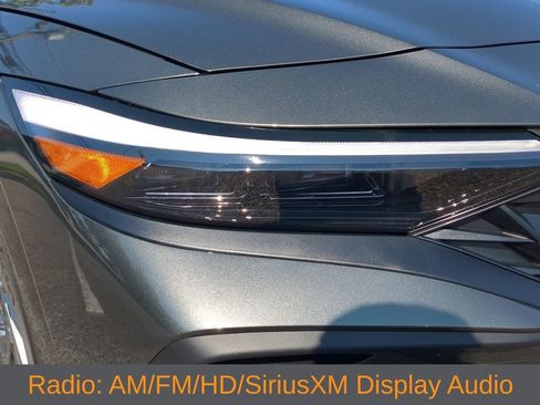 Used 2024 Hyundai Elantra Blue FWD image 5