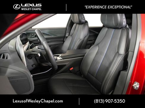 Used 2025 Cadillac Lyriq Luxury RWD image 19