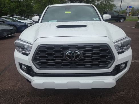 Certified 2023 Toyota Tacoma TRD Sport w/ Advanced Technology Package AWD/4WD image 8
