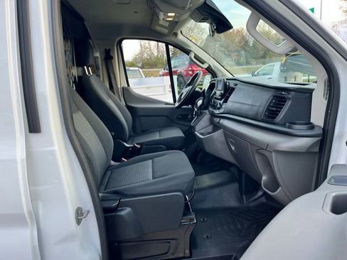 Certified 2025 Ford Transit 250 Low Roof w/ Exterior Upgrade Package RWD image 19