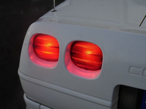 Used 1992 Chevrolet Corvette Convertible image 50