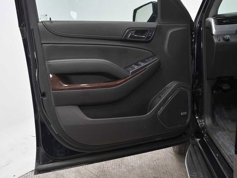 Used 2017 GMC Yukon XL SLT image 27