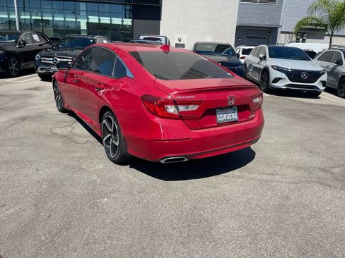 Used 2018 Honda Accord Sport image 4
