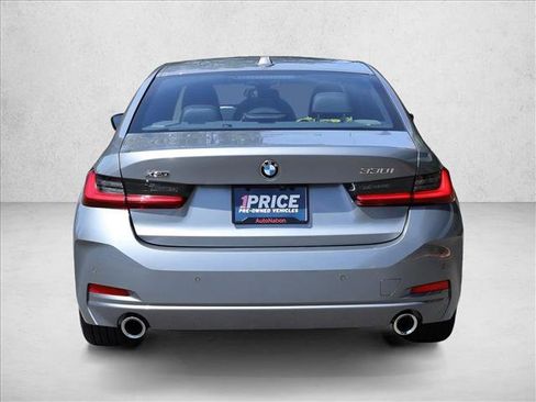 Certified 2025 BMW 330i xDrive Sedan w/ Convenience Package AWD/4WD image 9