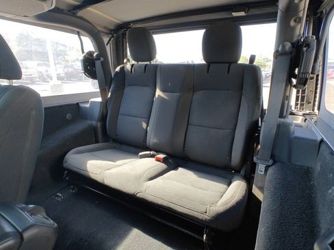 Used 2020 Jeep Wrangler Sport image 21