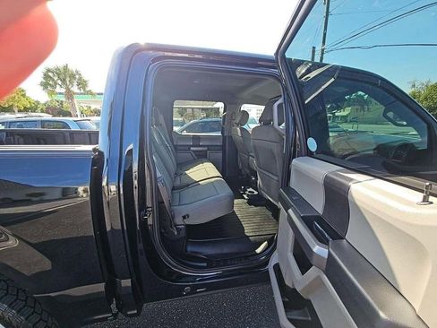 Used 2019 Ford F150 XLT image 8