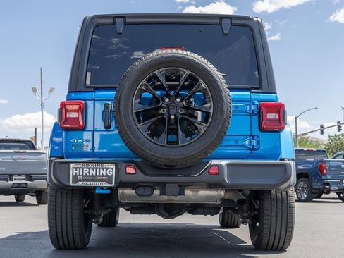 Used 2022 Jeep Wrangler Unlimited Sahara image 31