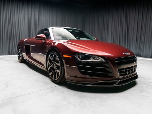 Used 2011 Audi R8 V10 image 21