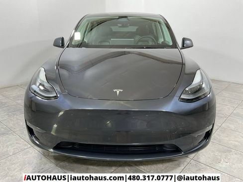 Used 2025 Tesla Model Y Long Range RWD image 3