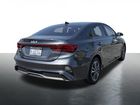 Certified 2024 Kia Forte LXS w/ LXS Technology Package FWD image 7
