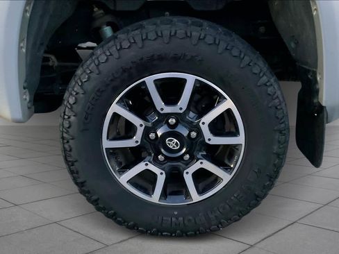 Used 2015 Toyota Tundra SR5 image 10