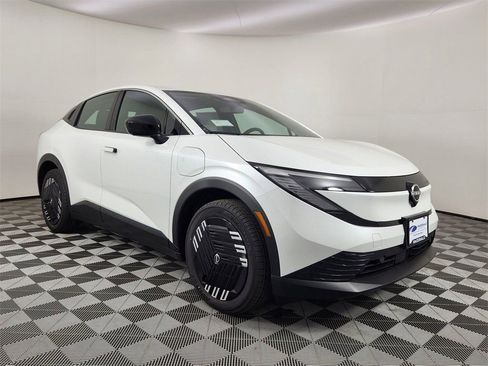 New 2026 Nissan Leaf S+ w/ Floor Mat Package (S+) image 6