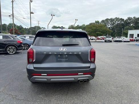 Used 2024 Hyundai Palisade SEL FWD image 29