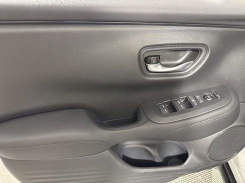 New 2026 Honda HR-V LX image 15