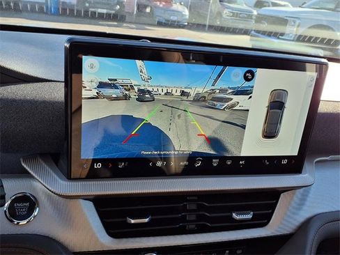 Used 2025 Ford Explorer Active w/ Active Comfort Package image 7