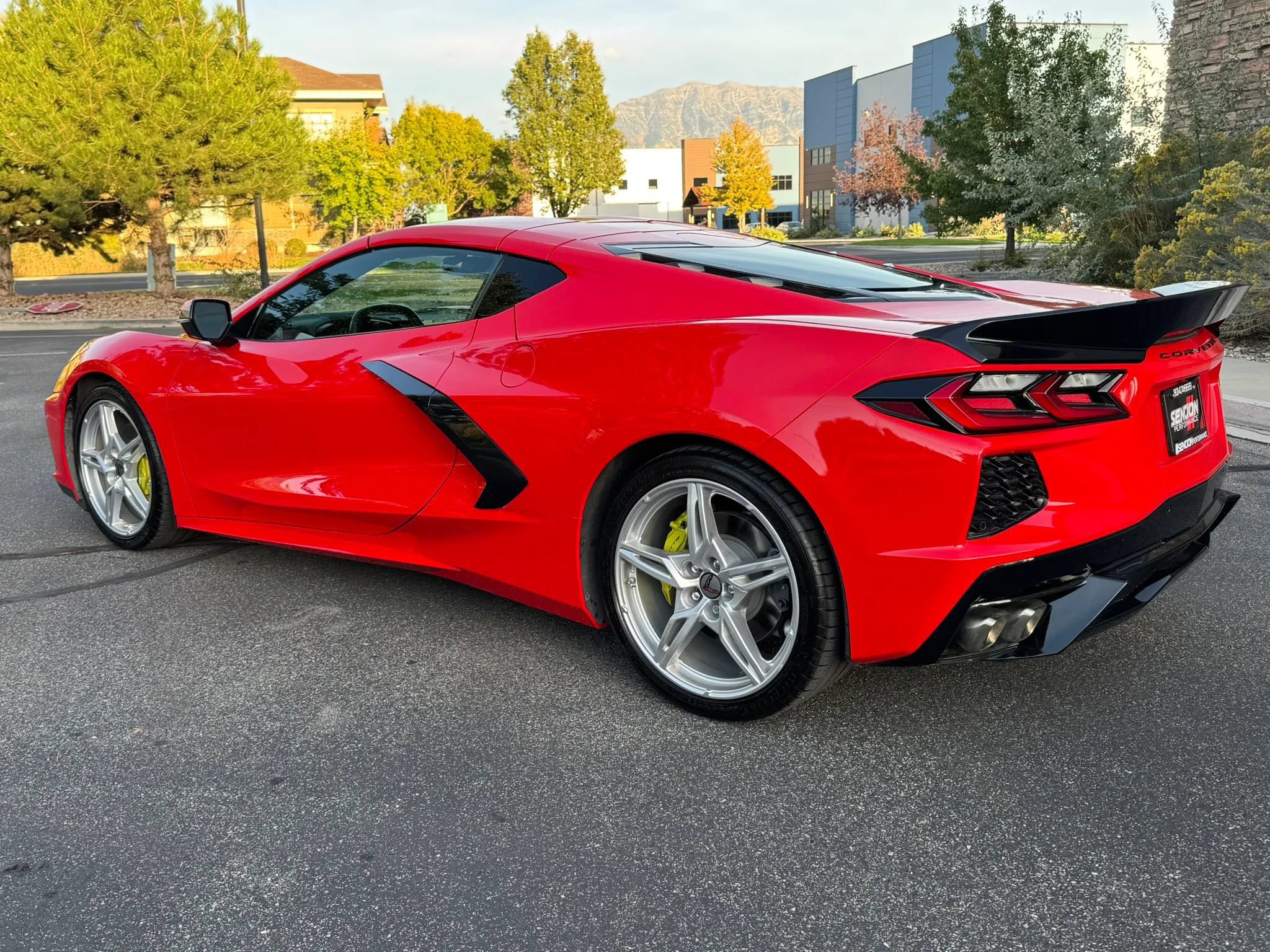 Used 2021 Chevrolet Corvette Stingray Coupe w/ 1LT RWD image 4